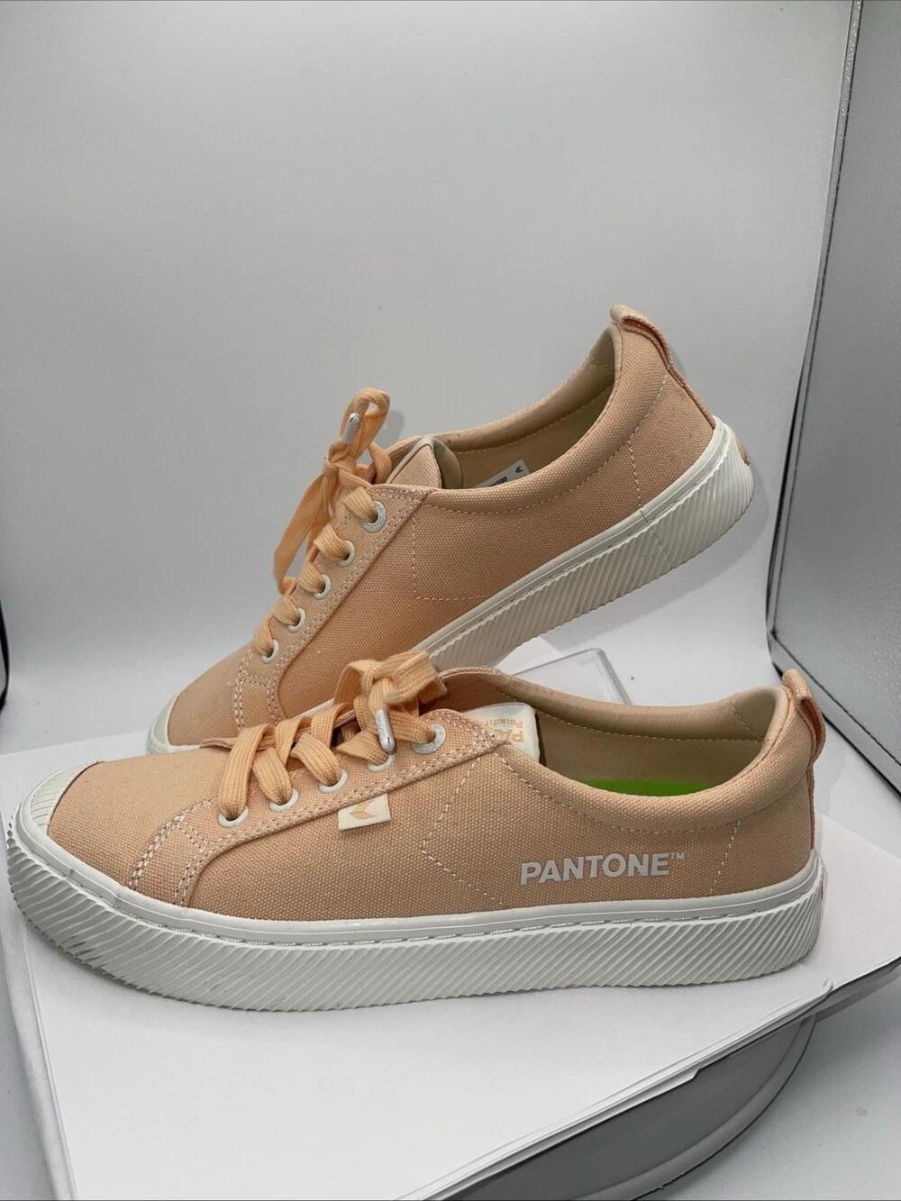 Pantone Cariuma Shoes Womens Size 9 Peach Fuzz OCA Low Canvas Sneakers Lace Up